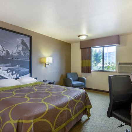 Motel Super 8 By Wyndham Butte Mt Exterior foto
